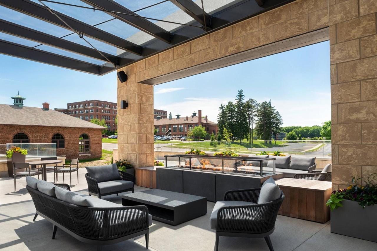 Springhill Suites By Marriott Milwaukee West/Wauwatosa Esterno foto