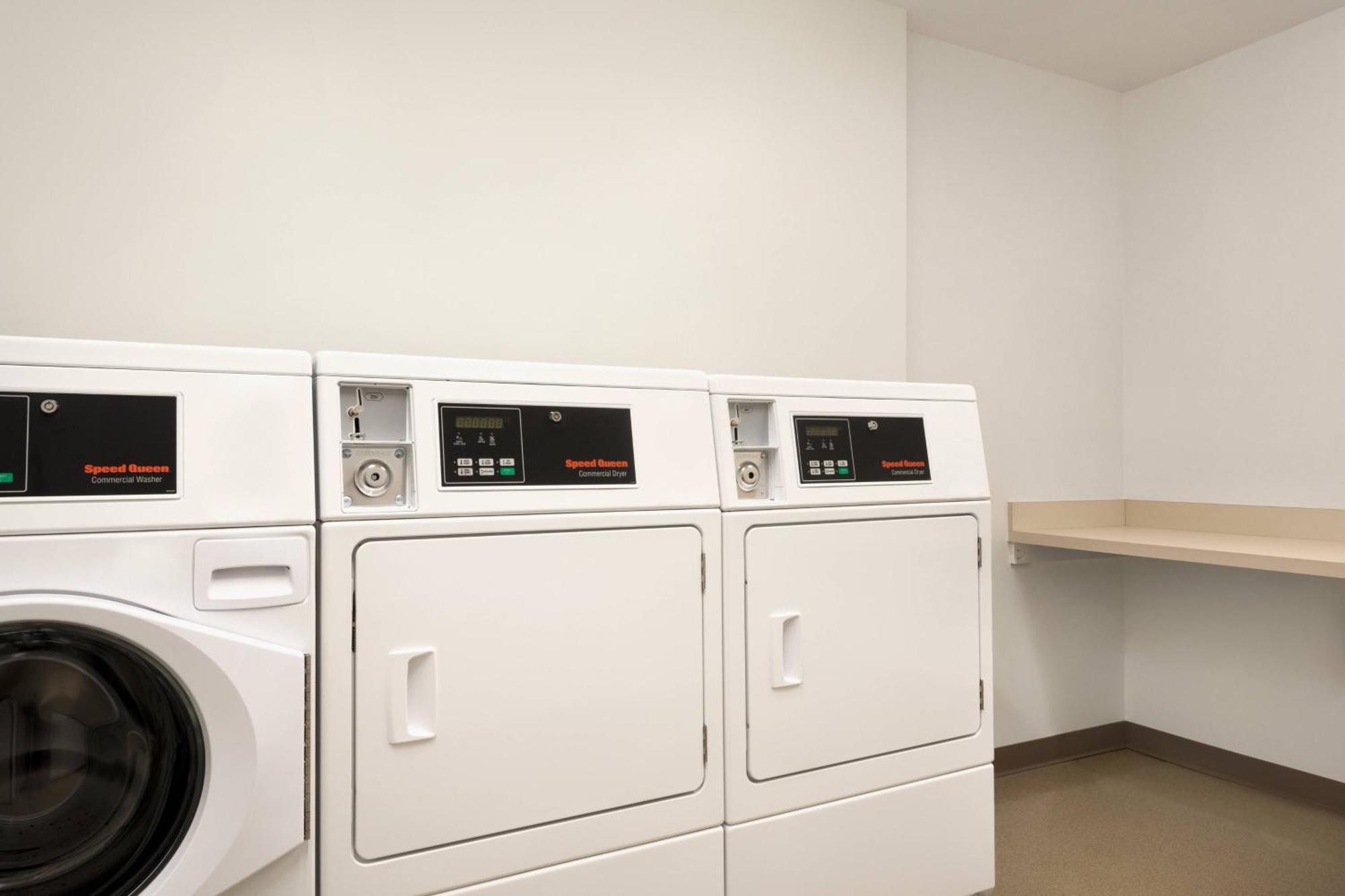 Springhill Suites By Marriott Milwaukee West/Wauwatosa Esterno foto